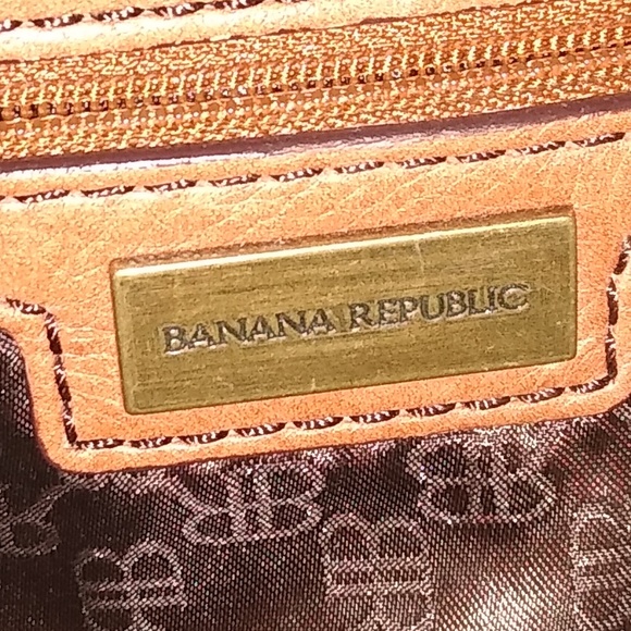 Vintage Leather Banana Republic Shoulder Bag - Picture 8 of 8